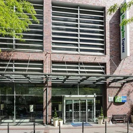 Express - Centre Hotel 3*